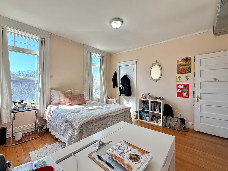 1908 Beacon St — Photo 10