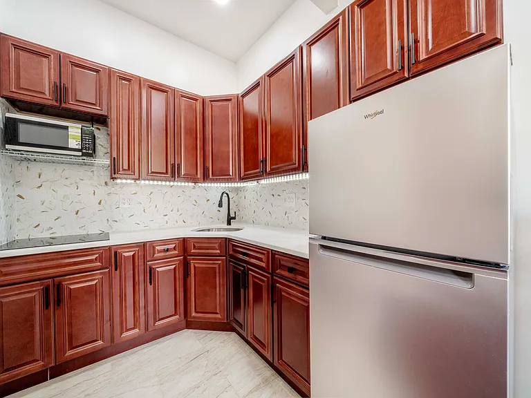 211 W 122nd St #2 — Photo 3