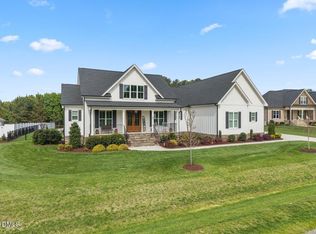30 Old Garden Ln, Youngsville, NC 27596