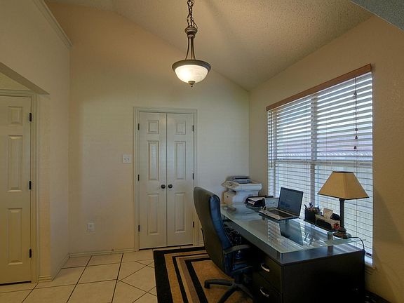 5th image of 7557 Juliet Ln