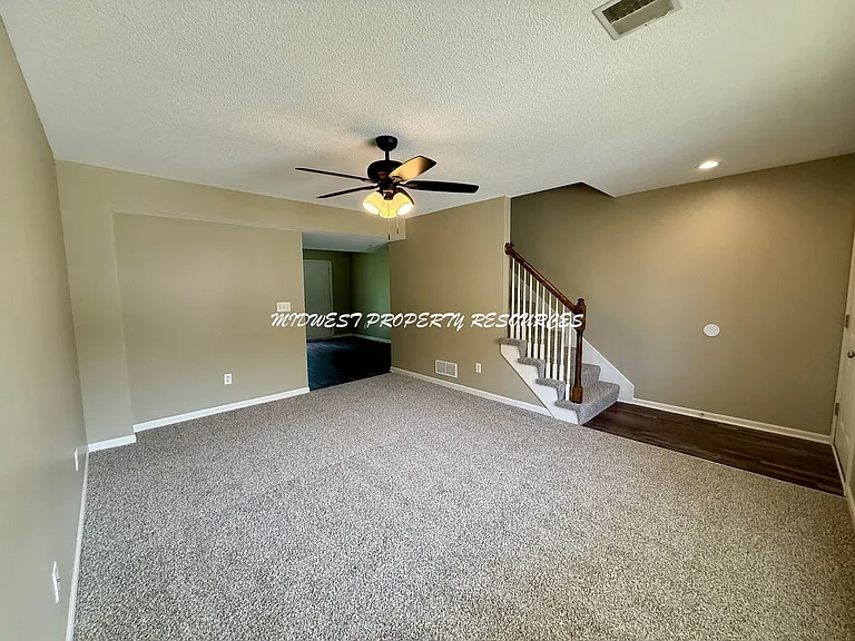 9002 E 85th St — Photo 5
