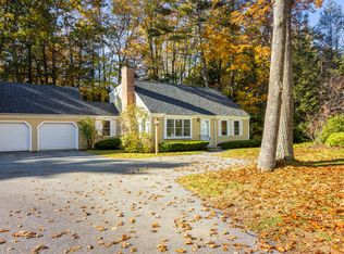 28 Applegate Ln #28, Falmouth, ME 04105