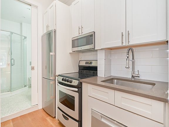5th image of 325 E 83rd St APT 1A
