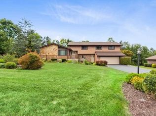 30 Sherwood Hts, Wappingers Falls, NY 12590