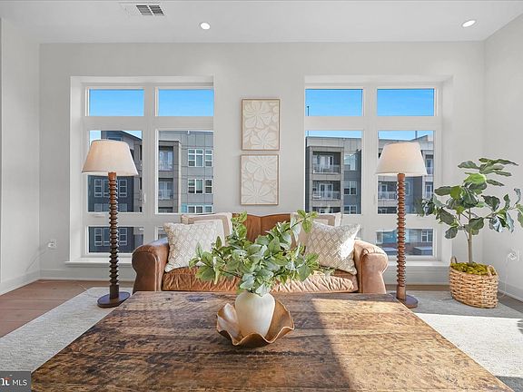 3rd image of 575 S Goddard Blvd #505