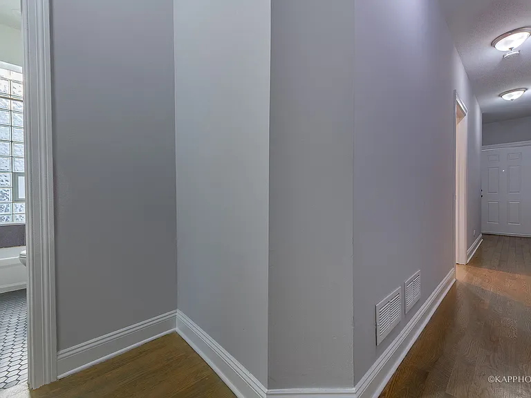 1620 W Warren Blvd #2F — Photo 26