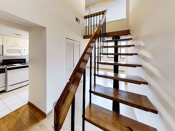 5th image of 371 Madison St APT 312