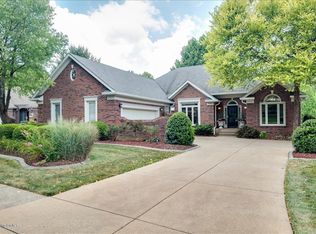 10304 Carriage House Ct, Louisville, KY 40223
