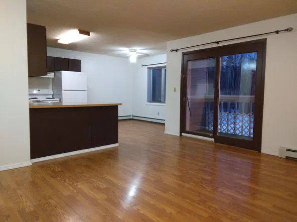 613 E 8th Ave, North Pole, AK 99705