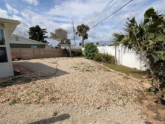 2nd image of 5 SEASIDE DRIVE