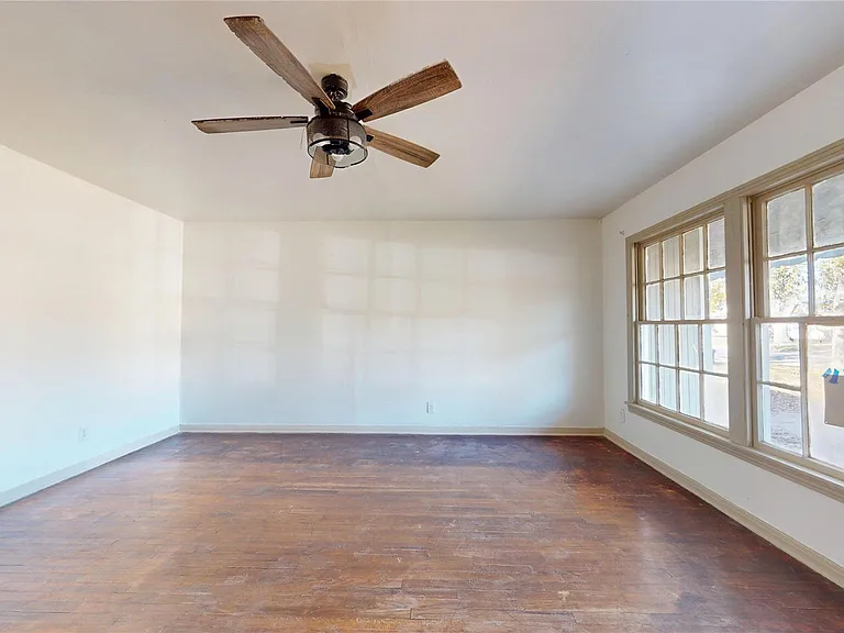 3826 Landa Ln — Photo 7