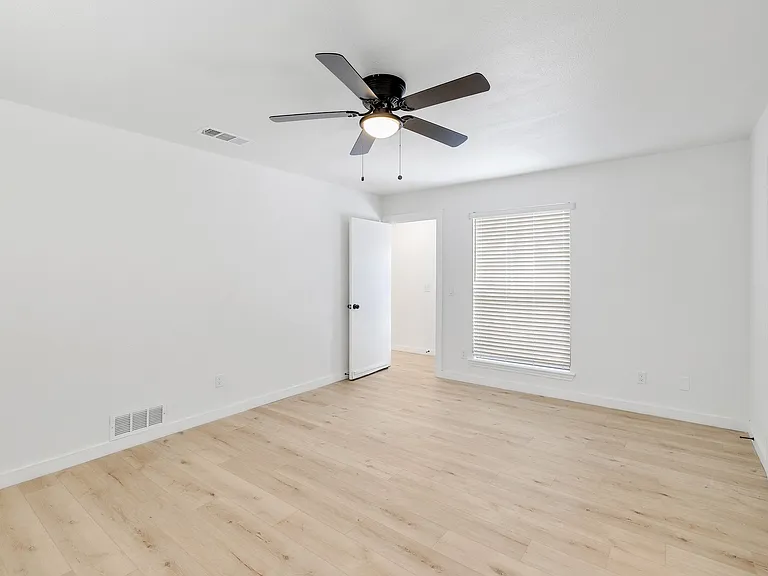 3352 Lanarc Dr — Photo 25