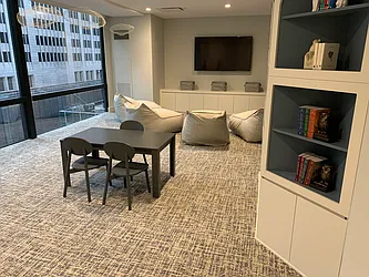 Rented by iAdvise Real Estate LLC