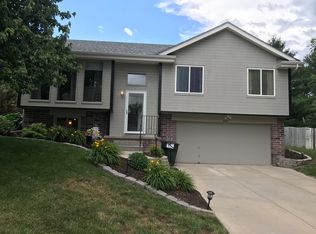 4005 Ramblewood Dr, Elkhorn, NE 68022