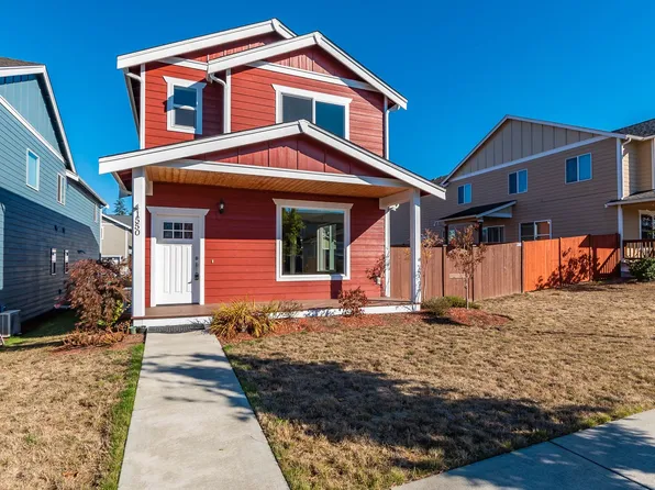 1550 NW 5th Ave, Oak Harbor, WA 98277