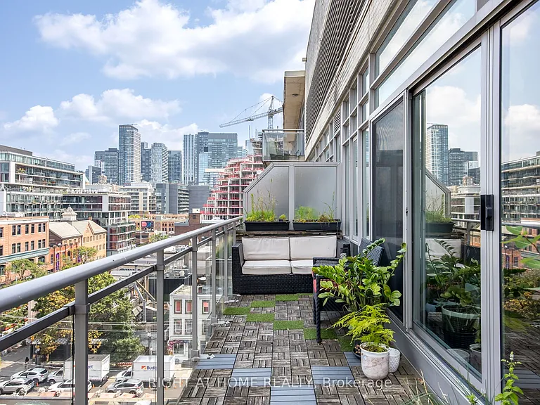 66 Portland St #Penthouse 805 — Photo 28