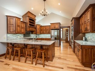 7630 SE Berryton Rd, Berryton, KS 66409