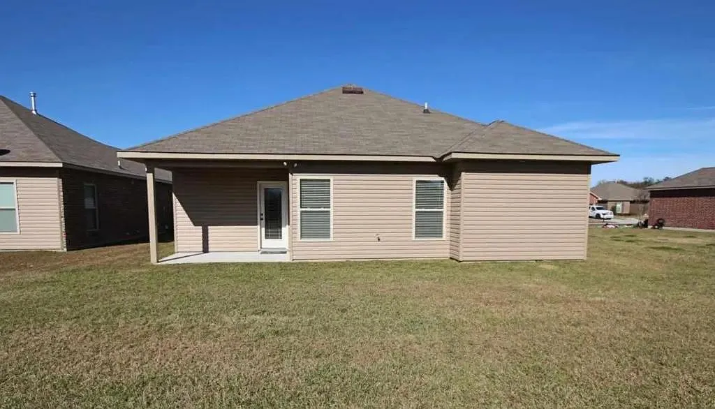 42481 Baystone Ave — Photo 2