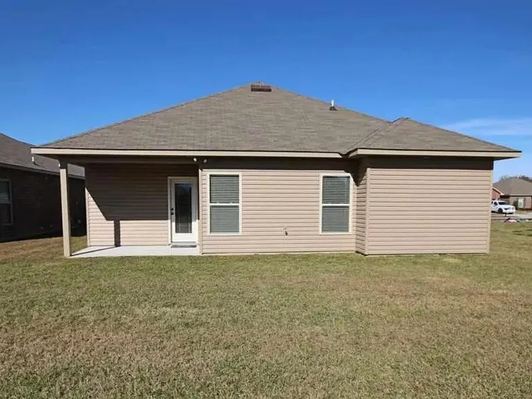 42481 Baystone Ave — Photo 2