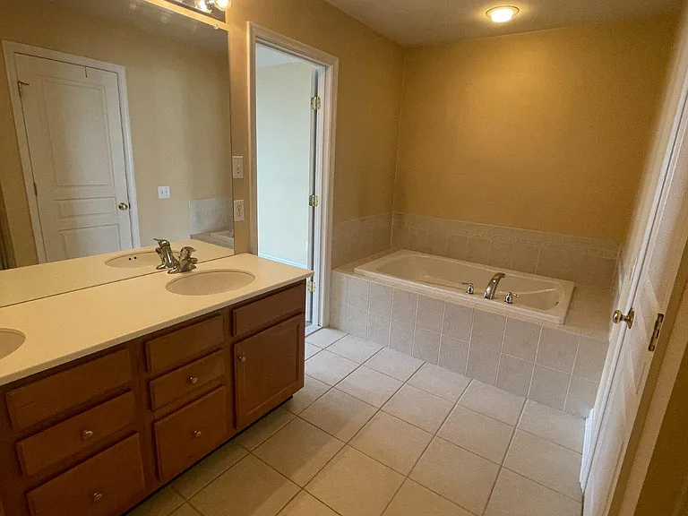 53 Williams Dr — Photo 19