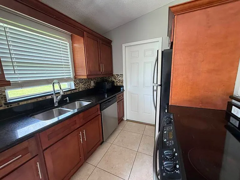 111 Newham Way — Photo 3
