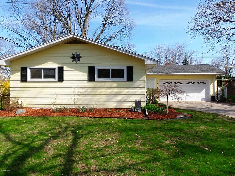 1st image of 2518 Belaire Dr