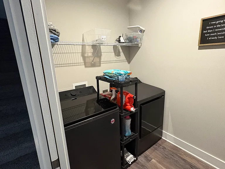 6042 Peregrine Ln — Photo 24