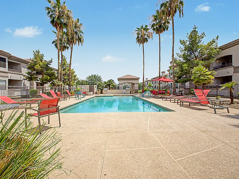 Community Pool pic 3