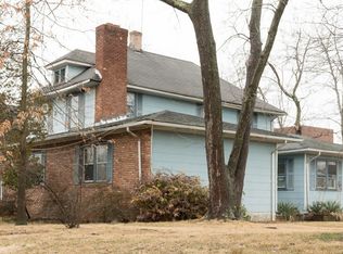 32 W Bradford Ave, Cedar Grove, NJ 07009
