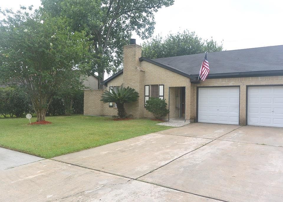 1st image of 10230 Trade Winds Dr