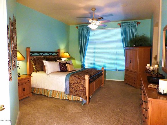 4th image of 4867 E Eden Dr