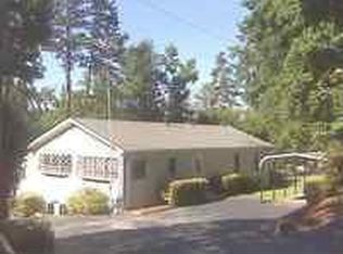 137 Pine Knoll Rd, Fair Play, SC 29643