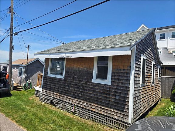 2nd image of 854 Matunuck Beach Rd