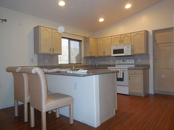 2nd image of 2020 E Bluefield Ave