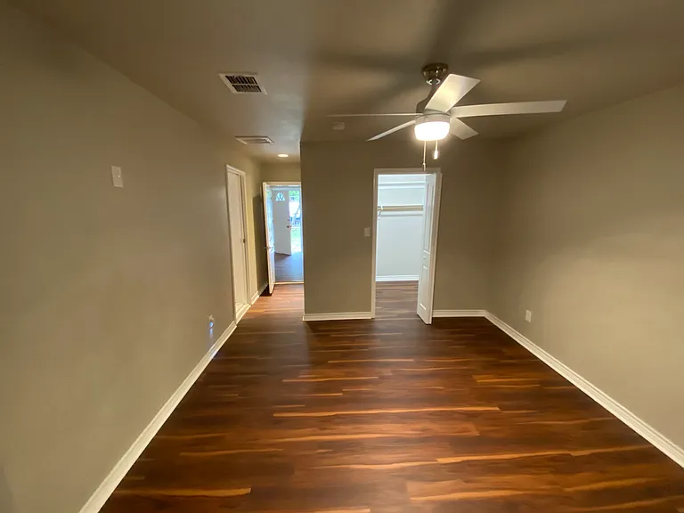 2118 Burnet St — Photo 22