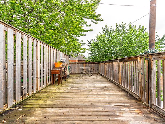 4th image of 150A Palmerston Ave #B