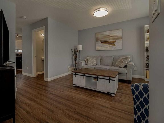 5th image of 241 SW Silkstone Rd W #9