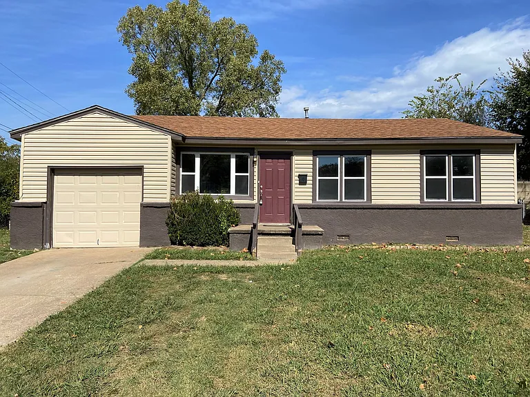 4115 E 28th Pl — Photo 1
