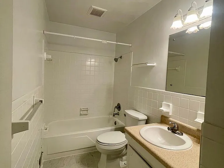 1002 Willow Dr #3 — Photo 12