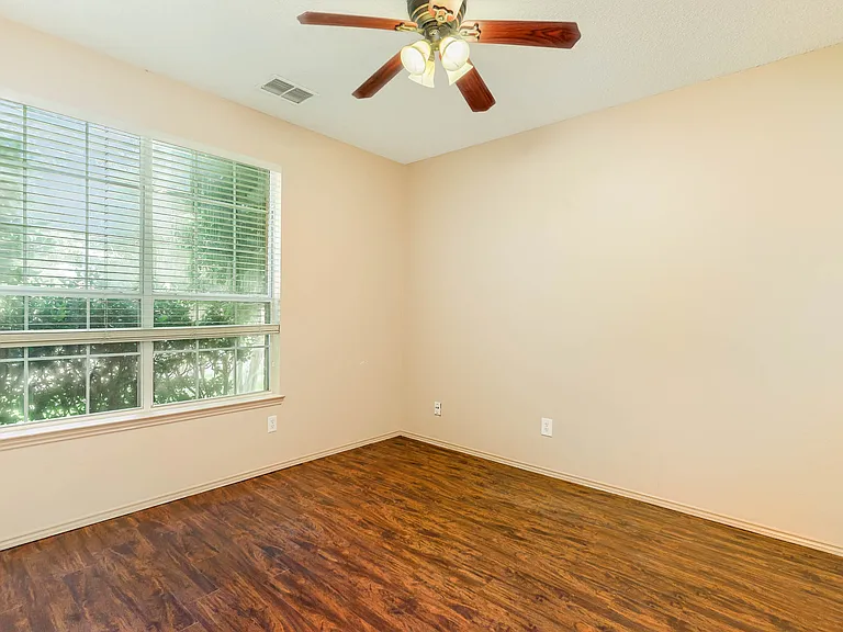 3108 Palmtree Dr — Photo 22