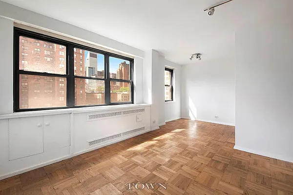 Sold by Town Residential | media 31