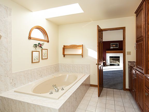 2nd image of 23861 Douglas Dr