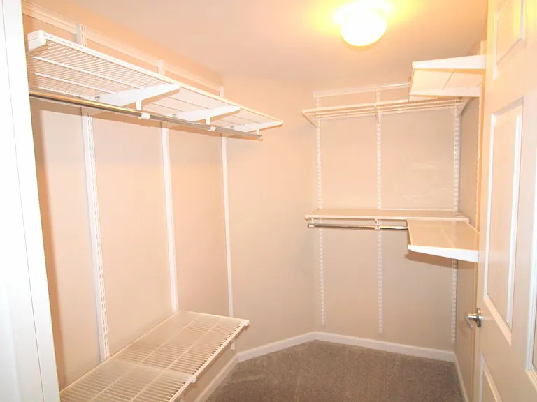 1124 Welsh Dr — Photo 17