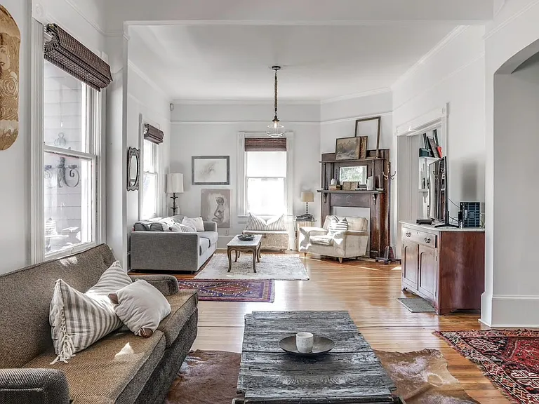 1433 Desoto Ave SW — Photo 3
