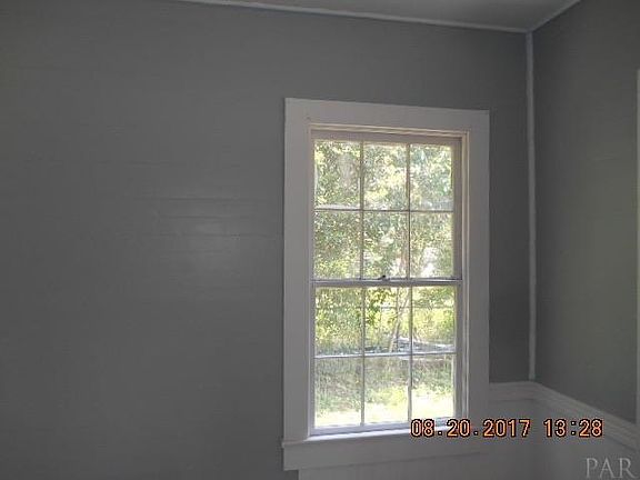 2nd image of 2220 W Gonzalez St