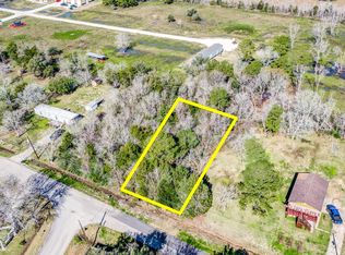 405 Snug Harbor Dr, Liverpool, TX 77577