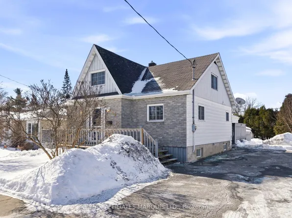 25 Dunbar Ave, Cornwall, ON K6H 5M6