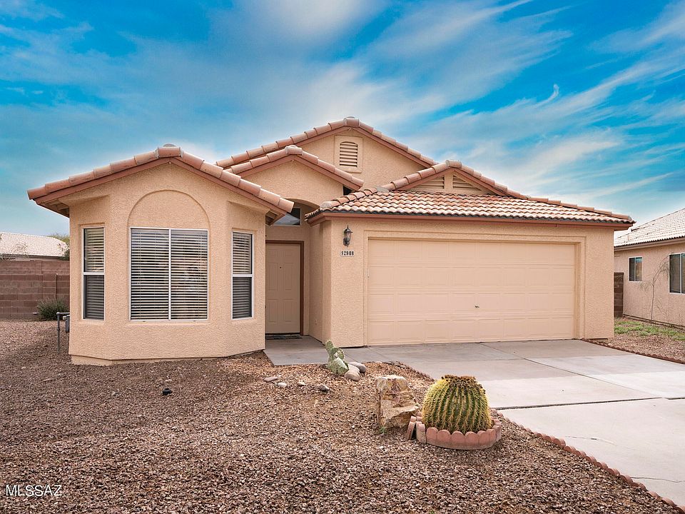 1st image of 2908 N River Creek Pl