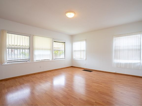 5th image of 2683 Grande Vista Ave APT A