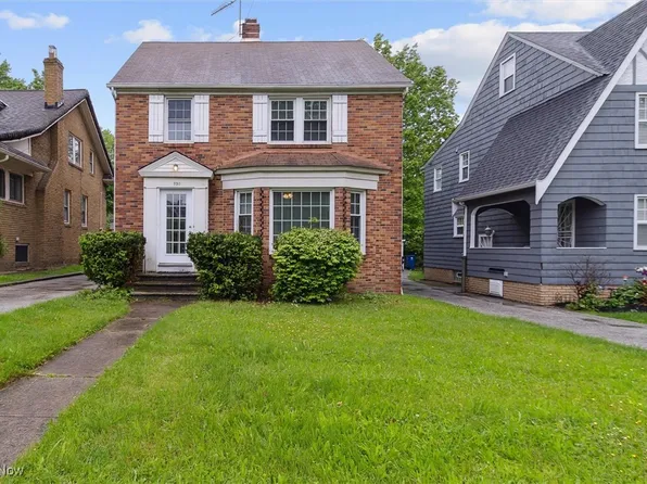 930 Keystone Dr, Cleveland Heights, OH 44121